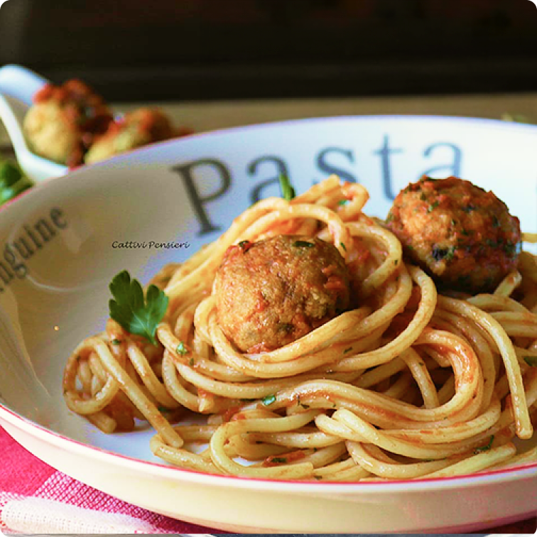 Spaghetti with spicy sauce and Mackerel fillets in organic oil | Rizzoli